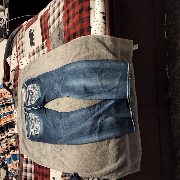 Rock Rivival - Picture 3 of 3